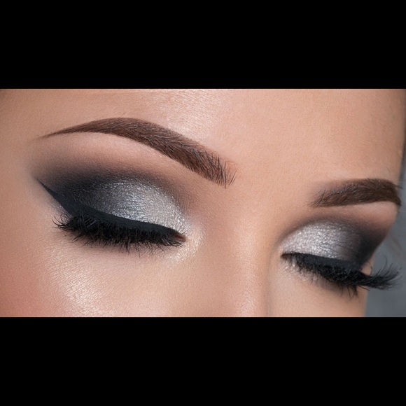 Meet your Posh Ambassador, Candice - Picture 4 of 12